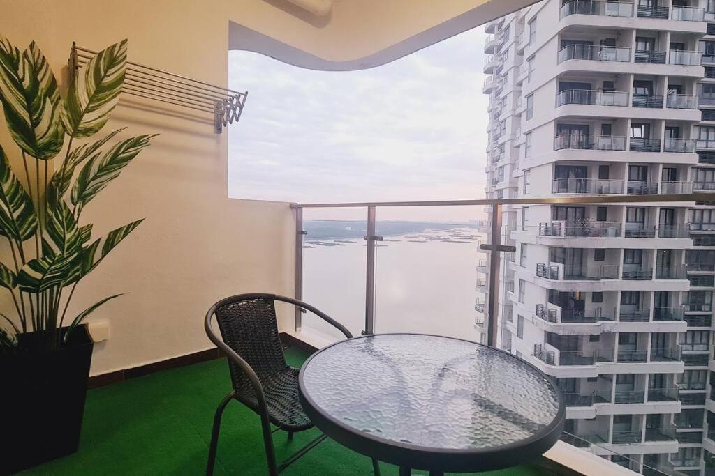 New!4-6pax Seaview Royal Jb Town * Johor Bahru
